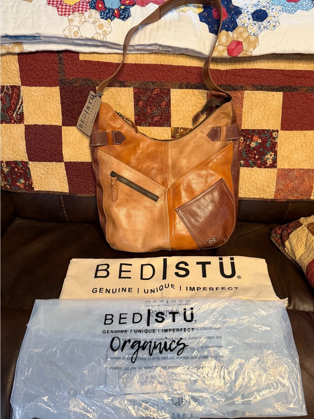NWT BED STU “ARGUS”
COLOR:CAFE LATTE RUSTIC
